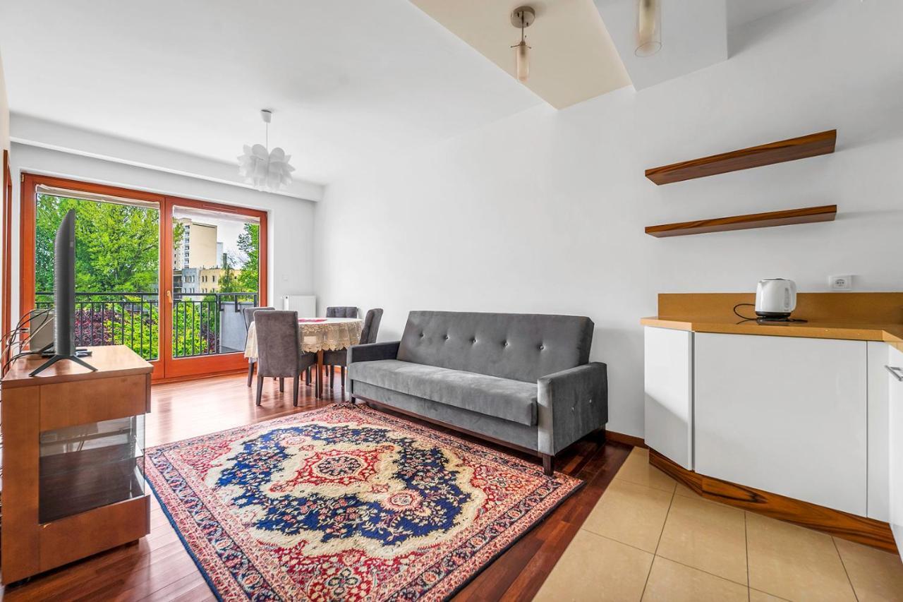 Apartment Malborska Metro Kondratowicza